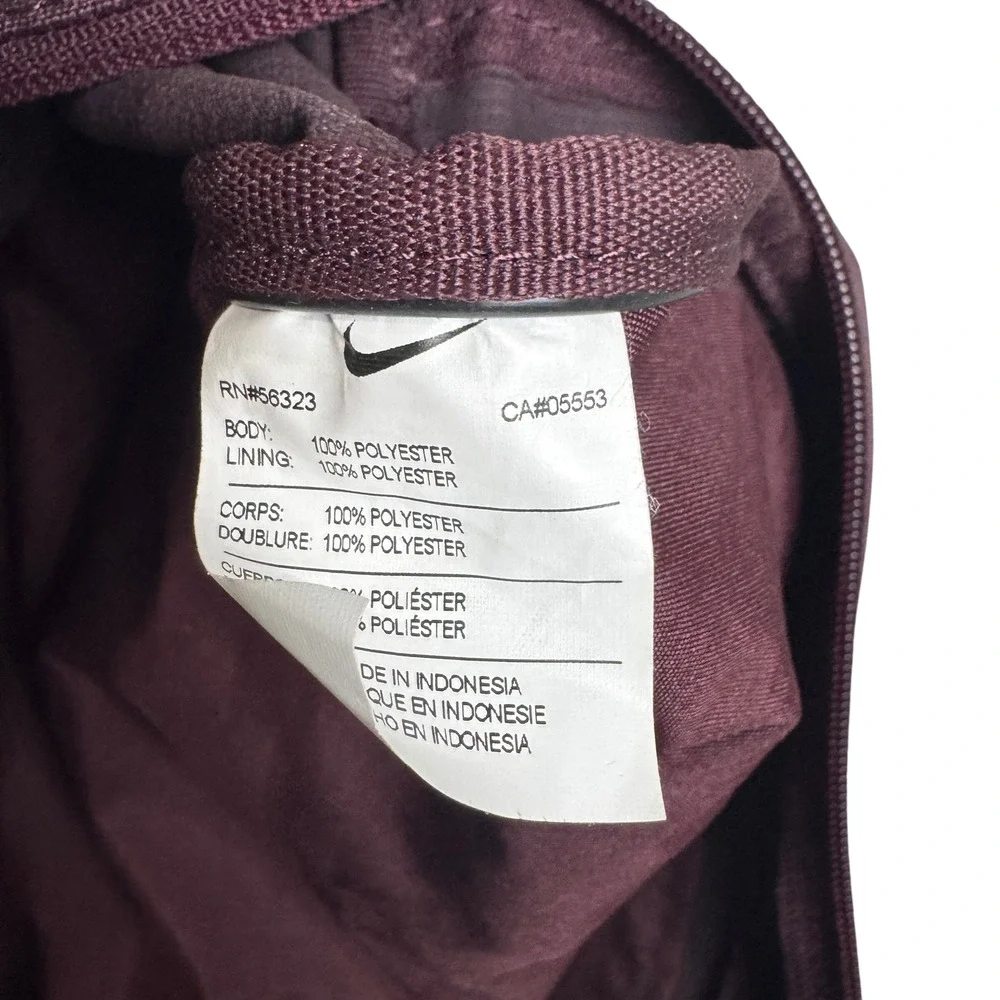 Nike Just Do It Gym Club Duffel Bag Medium Burgundy Training Travel Bag